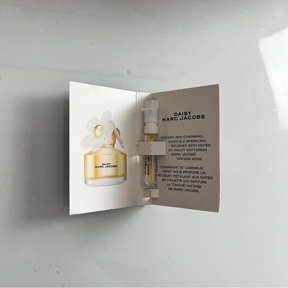 MARC JACOBS DAISY SIGNATURE EAU DE TOILETTE SPRAY SAMPLE - Picture 4 of 4